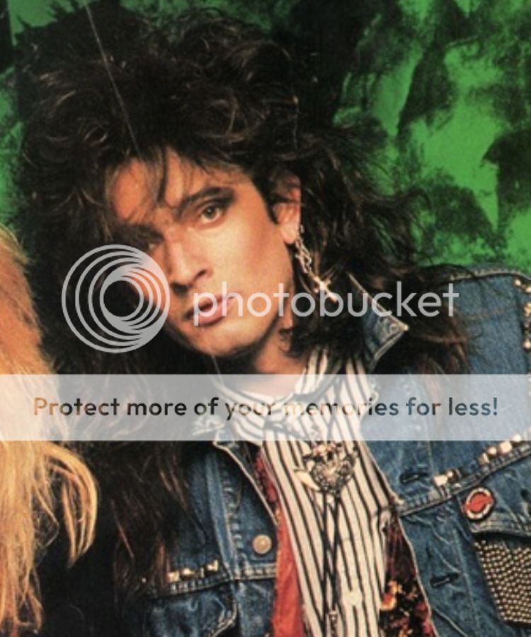 Young Tommy Lee Story by rolltider17 | Photobucket